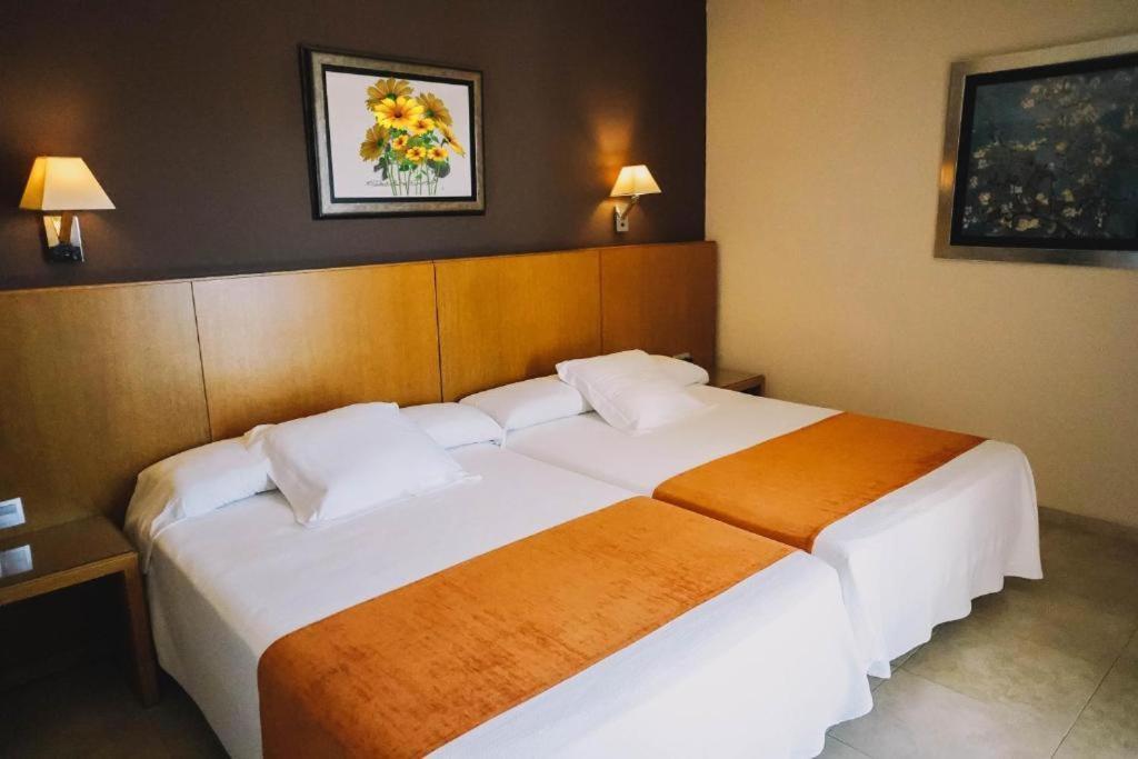 Standard  Room,1742628684:JPEG